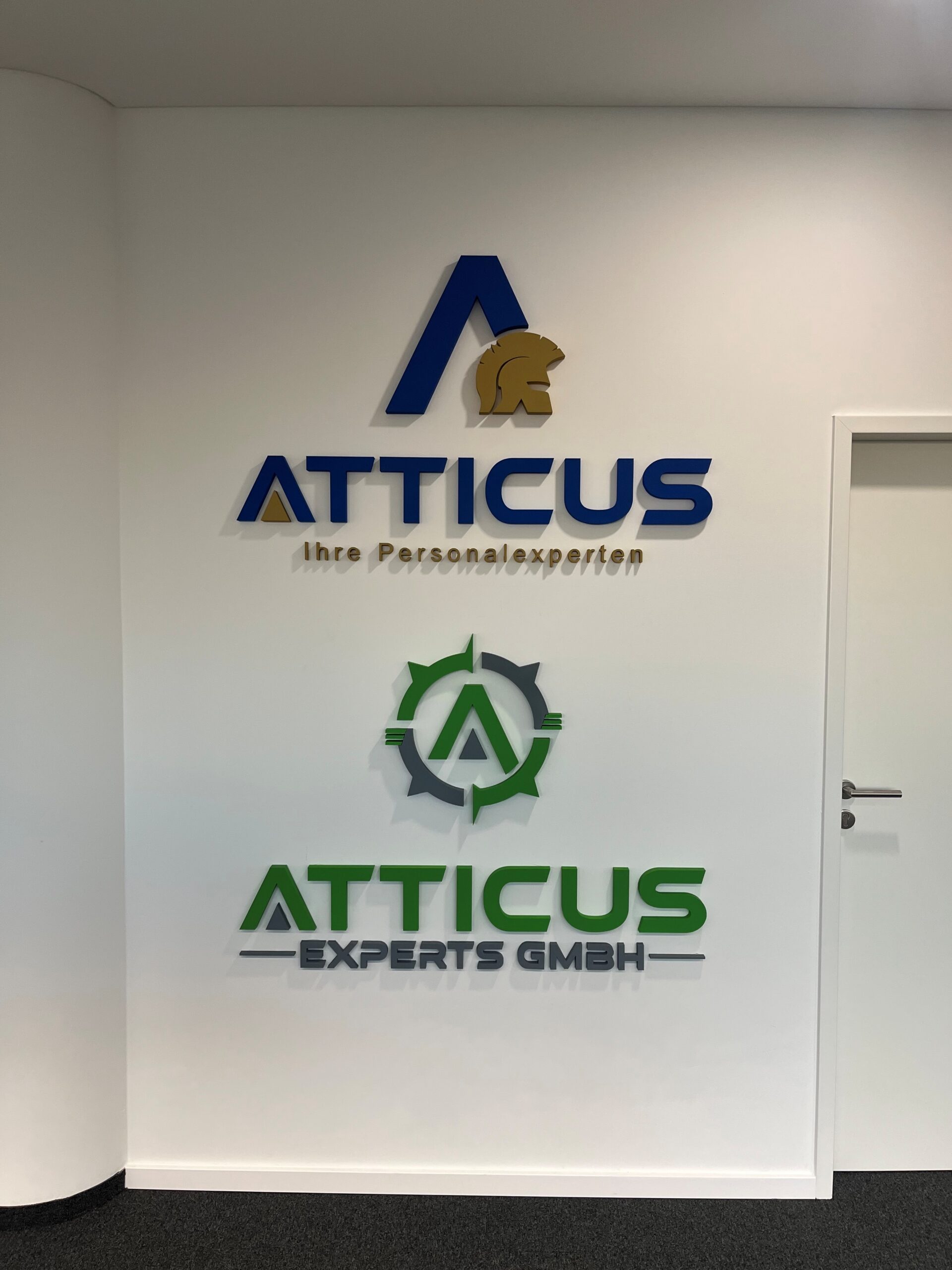 Home Schriftzug mit Moos